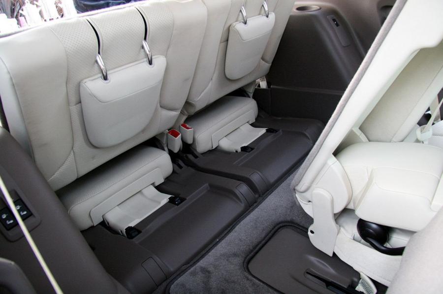  Lexus GX460 2010 года  (фото 13 из 153)